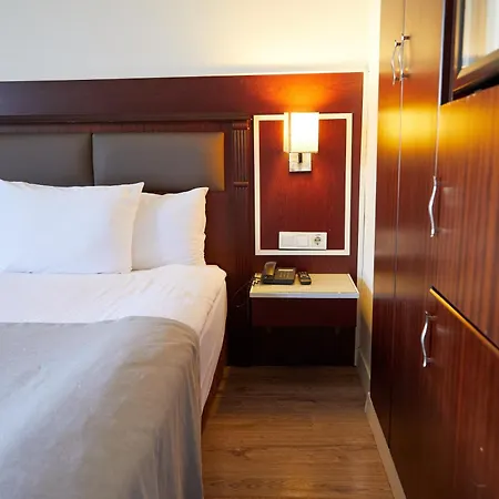 Hotel Seminal Taksim 4*